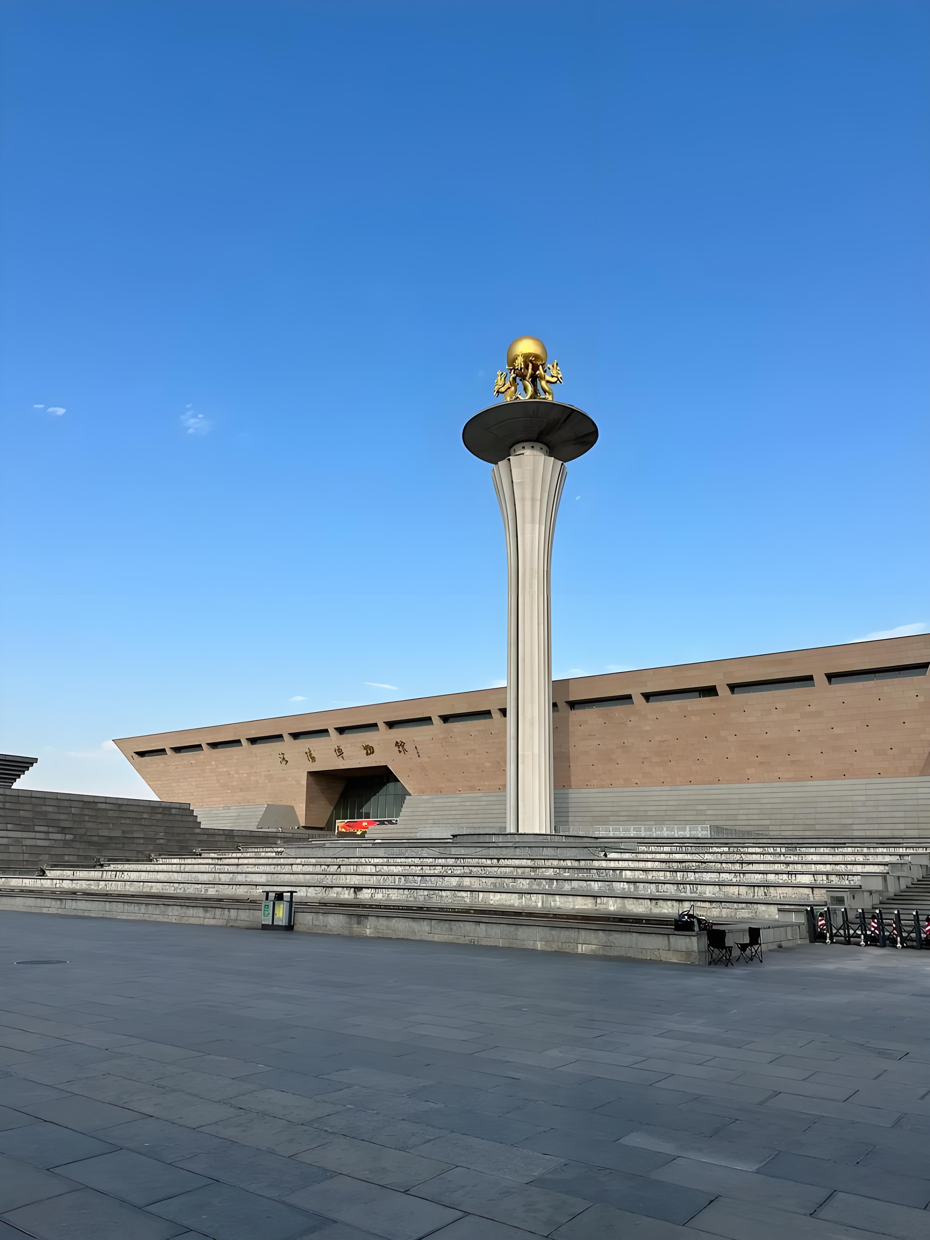 Luoyang Museum - Exhibits showcasing Luoyang's history